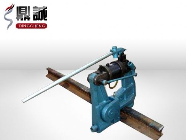 點擊查看詳細信息<br>標題：液壓鋼軌擠孔機 閱讀次數(shù)：4258